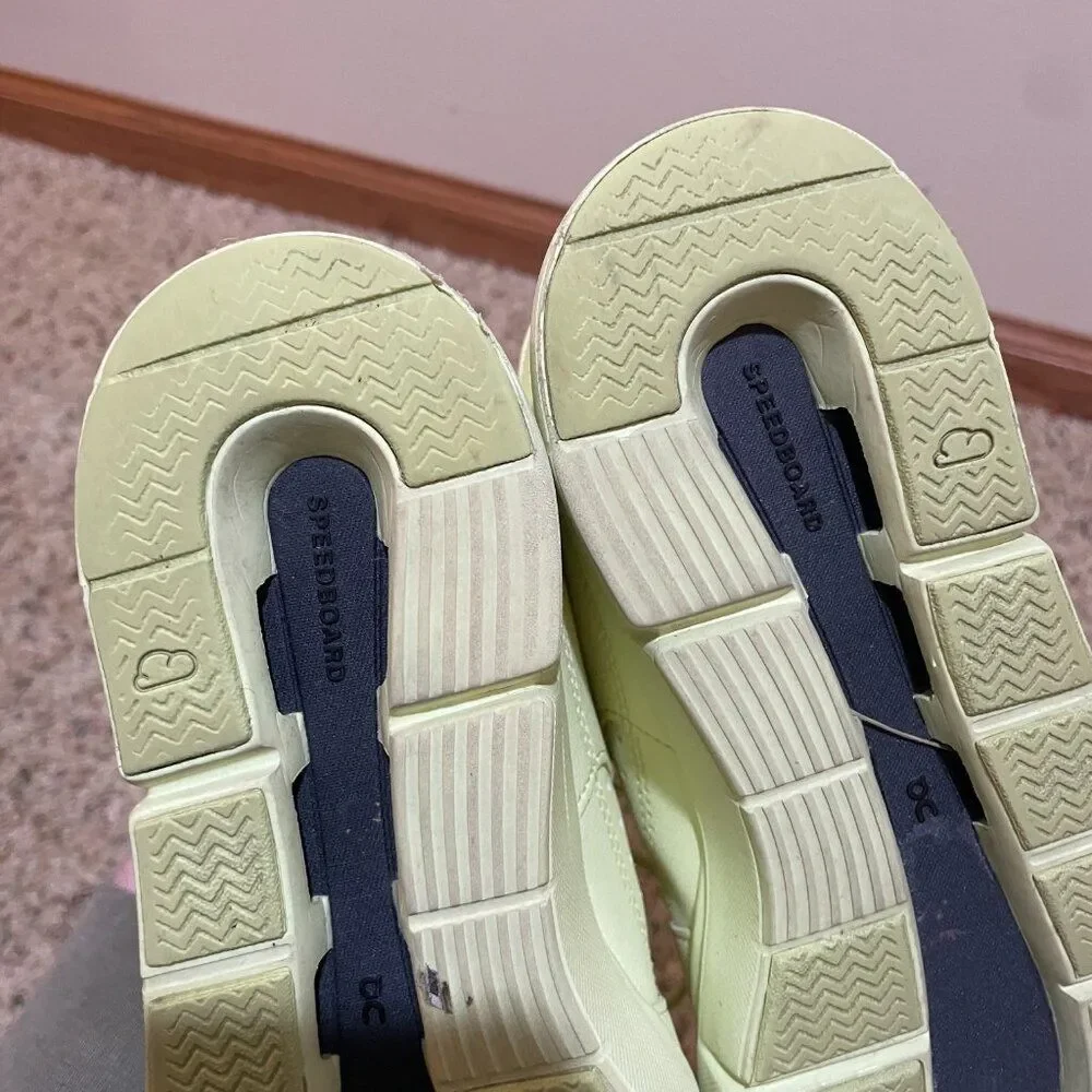 On Running Women's Size 7.5 The Roger Clubhouse Trainers Sneakers Bright Yellow - Picture 12 of 13